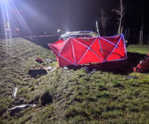  Tragiczny wypadek na S7. Luksusowe auto ROZTRZASKANE