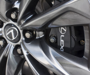 Lexus LS500h F-Sport