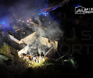 Pożar budynków pod Warszawą