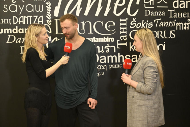 Kulesza uczy Gałązkę tańczyć