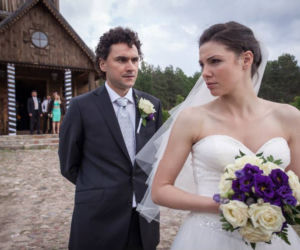 To nie koniec świata odc. 1. Anka (Karolina Gorczyca), Janusz (Piotr Jankowski)