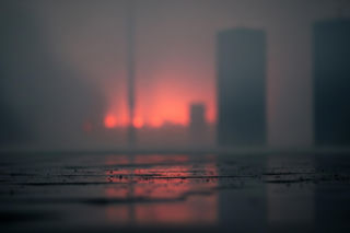 Pożar w Kaliszu. Jeden mężczyzna nie żyje, co dalej z akcją służb?