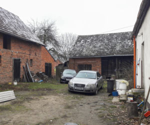 Zakopała za domem, czwarte wrzuciła do pieca
