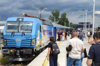 Nad Adriatyk pociągiem z Polski. PKP Intercity wraca z hitem wakacji 