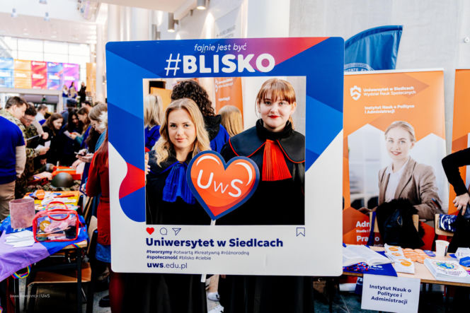 Tłumy młodych ludzi na kampusie. Dzień Otwarty 2025 na Uniwersytecie w Siedlcach za nami