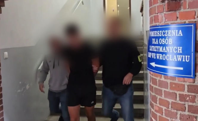 Brutalny napad na uczniów we Wrocławiu! Młodociani bandyci w rękach policji