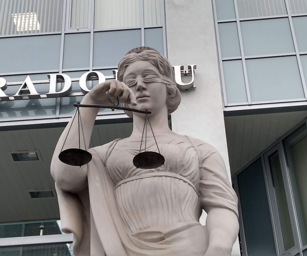 Przed radomskim sądem trwa proces w sprawie brutlanego pobcia Ukraińca w Radomiu. Jeden z oskazonych to były zawodnik MMA