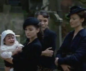 CZAS HONORU 5, odc. 65. Pogrzeb Janka. Lena (Agnieszka Więdłocha), Celina (Olga Bołądź), Wanda (Magdalena Różczka)