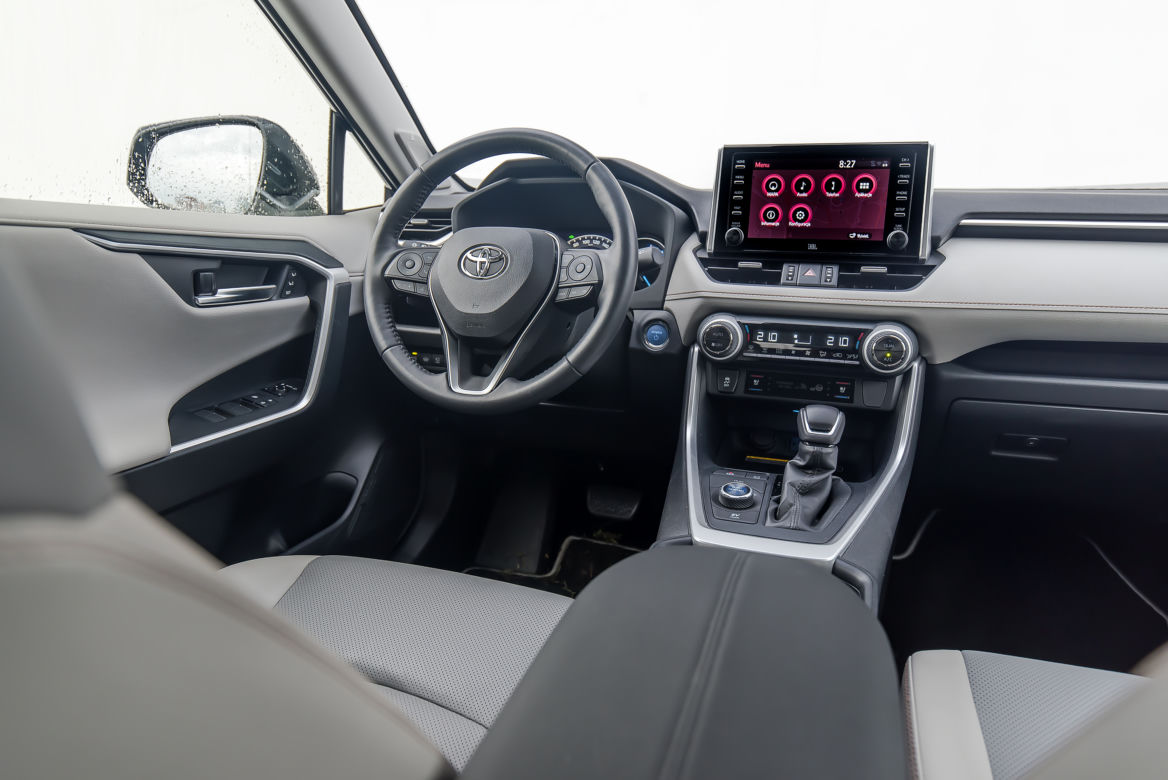  Toyota RAV4 mk. V