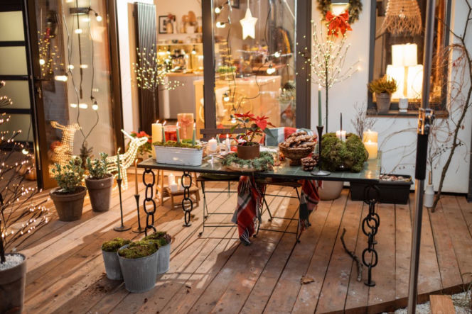 Dekoracje bożonarodzeniowe w ogrodzie