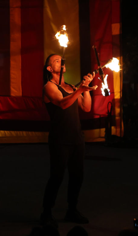 Fire Jam sprawił, że Park Ludowy w Lublinie zapłonął! Tak było podczas Europejskiej Konwencji Żonglerskiej