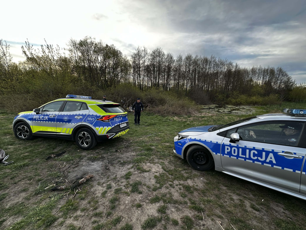 Rocznica tragedii zamieniła się w koszmar. Tajemniczy pakunek przerwał uroczystość