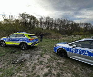 Rocznica tragedii zamieniła się w koszmar. Tajemniczy pakunek przerwał uroczystość