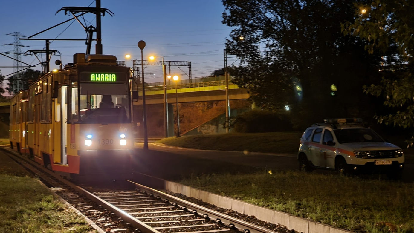 Tragedia w tramwaju w Warszawie. Nie żyje pasażer