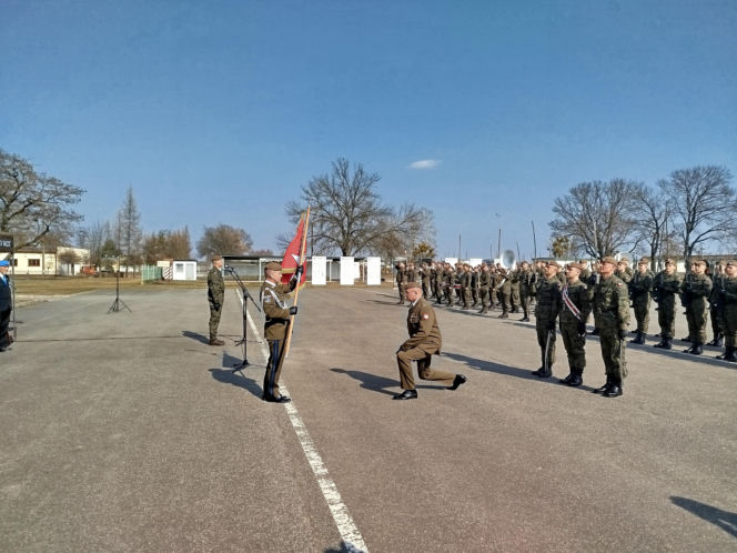 Chorągiew dla Ośrodka WOT