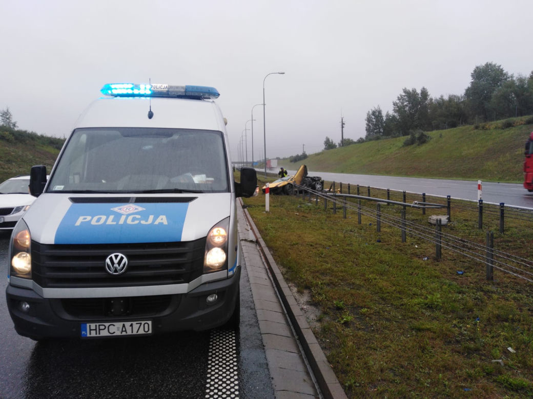 Wypadek na A1 w okolicach Torunia. Lamborghini stanęło w ogniu! 