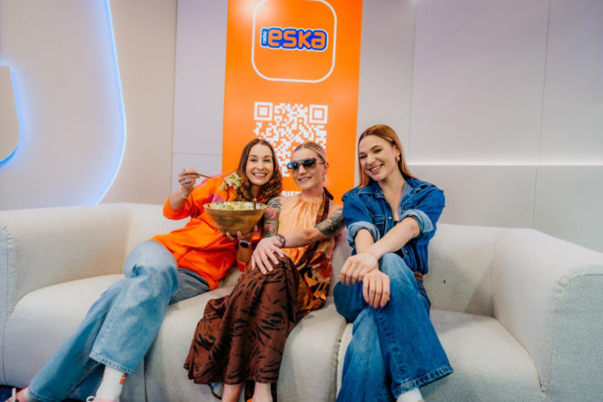 Daria Ładocha w studiu ESKI