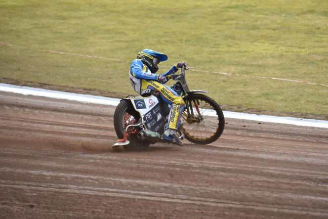 PRES Grupa Deweloperska Toruń - Stelmet Falubaz Zielona Góra, zdjęcia kibiców i zawodników ze sparingu na Motoarenie