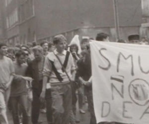 Marek Migalski lansuje się w samym podkoszulku
