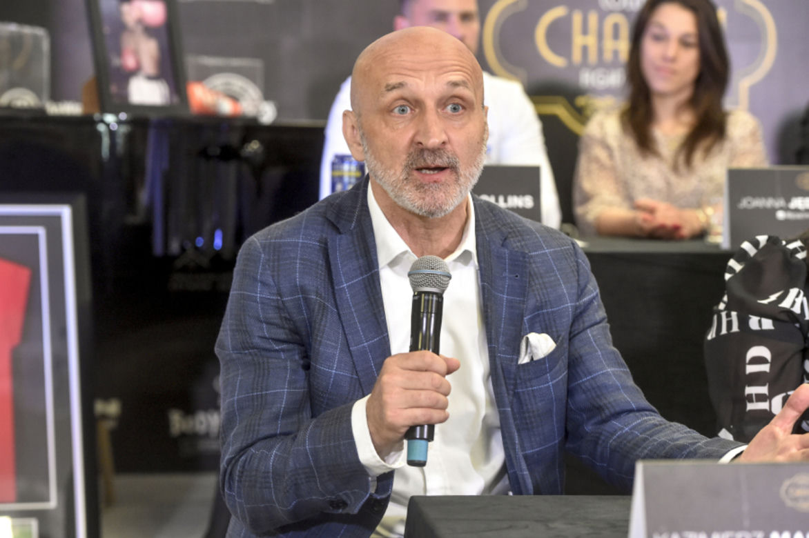 Wystrojony Marcinkiewicz na premierze filmu Vegi. Ale z niego przystojniak