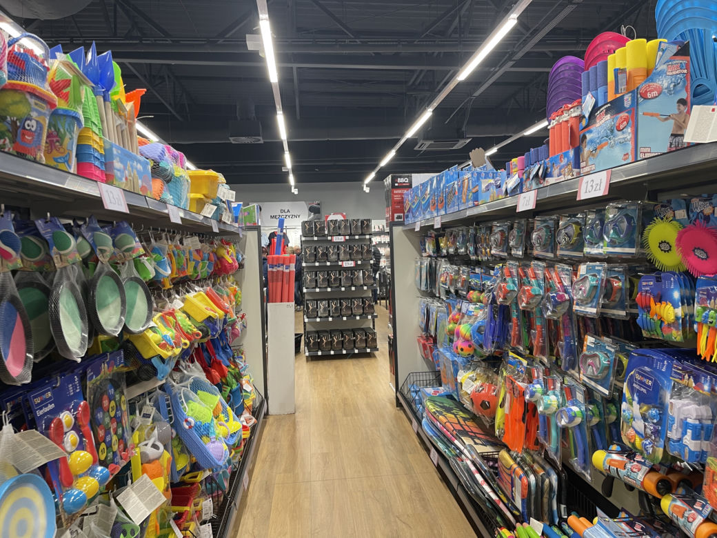 Otwarcie pierwszego w Polsce sklepu Woolworth w centrum handlowym Atut w Krakowie