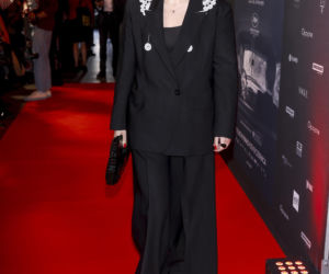 Ministra kultury zachwyciła elegancją na premierze filmu Ojczyzna