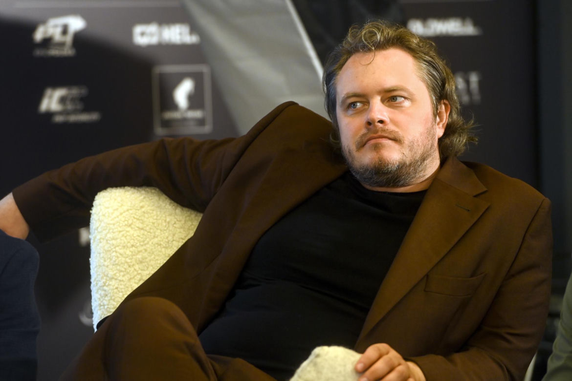 Tomasz Schuchardt kiedyś i dziś. Aktor słynie z metamorfoz, bywa niemal nie do poznania