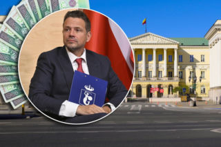Tyle można zarobić w stołecznym ratuszu. Tak dobrze nie ma nawet Trzaskowski!