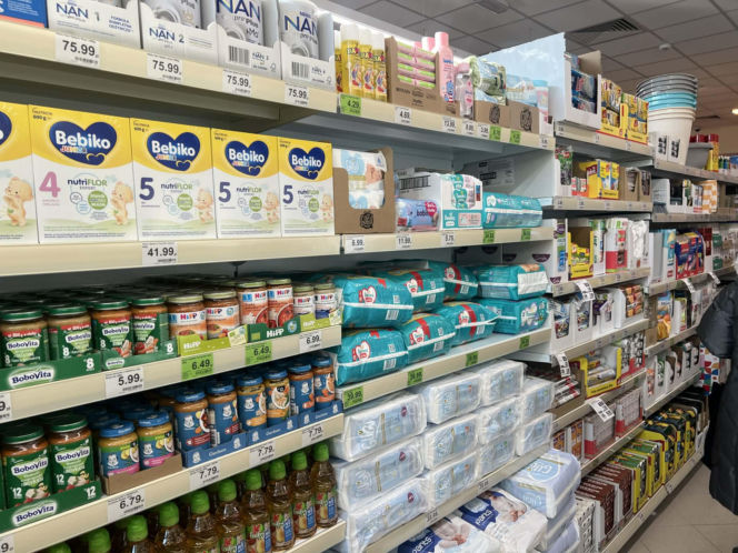 Pierwszy sklep Dino w Warszawie - dzień otwarcia