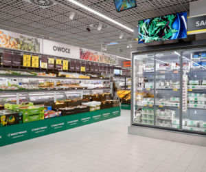 Ile zarabiają pracownicy w Biedronce? Sprawdź