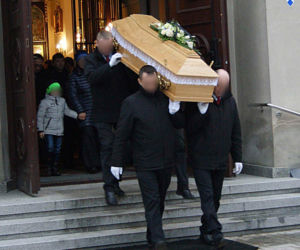 Ratowała sąsiadów z pożaru, osierociła synka. Tragedia na Mazowszu