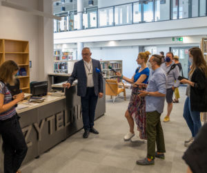 Białystok. Biblioteka Uniwersytecka im. Jerzego Giedrojcia ma nową siedzibę [ZDJĘCIA]