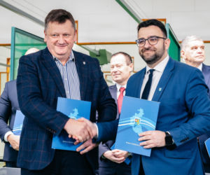 Powiat rzeszowski i łańcucki z porozumieniem o wsparciu w kryzysach. Chodzi o sprzęt, logistykę i ewakuację