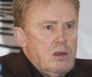 Muszę pracować, żeby utrzymać rodzinę