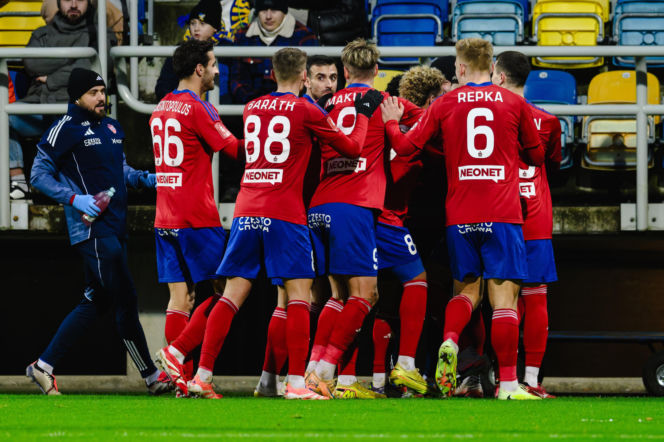 Arka Gdynia - Raków Częstochowa, zdjęcia kibiców i piłkarzy z meczu 17. kolejki PKO BP Ekstraklasy