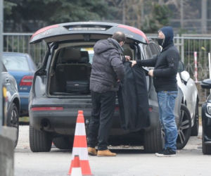 Sławomir szasta pieniędzmi