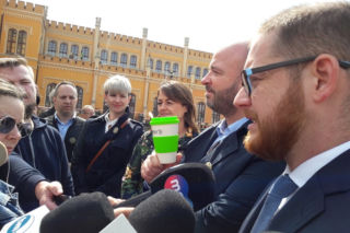Wrocławski magistrat rezygnuje z plastiku! Jacek Sutryk zachęca do stosowania zasady zero waste