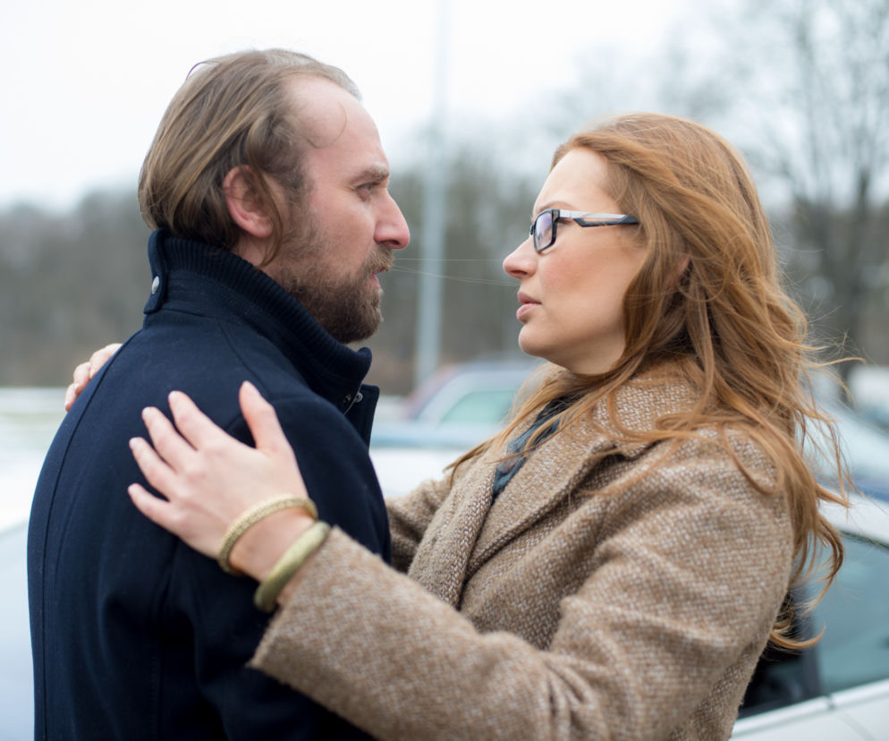 Lekarze 4 odcinek 13 Michał Karkoszka (Wojciech Mecwaldowski) Paulina (Monika Buchowiec)