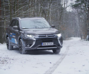 Mitsubishi Outlander PHEV lifting 2016