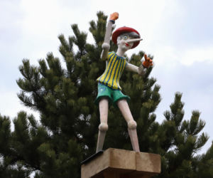 Nowe postacie na baśniowym szlaku w Pszczynie