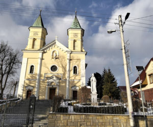 To jedno z najpiękniejszych miast w województwie małopolskim. Kiedyś było wsią, której mieszkańcy służyli księżom z Krakowa