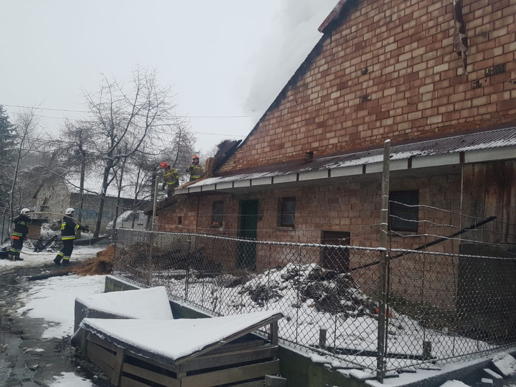 Groźny pożar w Łękawicy koło Skrzyszowa