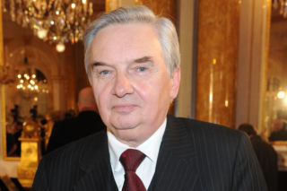 Tadeusz Sznuk nie pojawił się na gali Telekamery 2022. Krystyna Czubówna przeczytała poruszający list