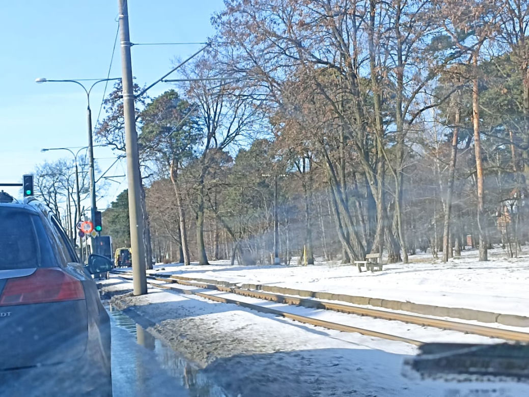 Bydgoszcz. Wypadek na ul. Nakielskiej. Tramwaj potrącił mężczyznę