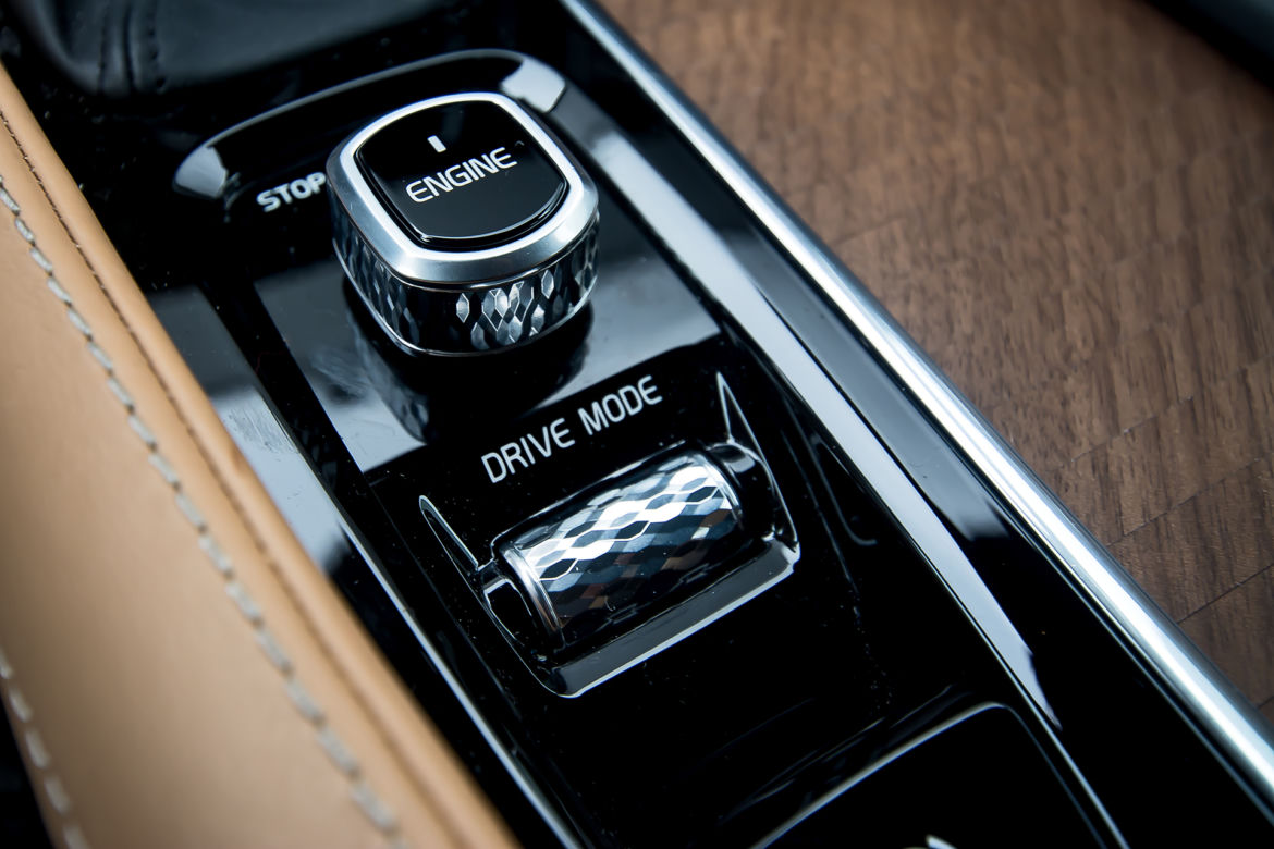 Volvo V90 D5 235 KM AWD Summum