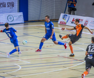 FC Toruń - P.A. Nova Gliwice 2:4 - zdjęcia z Uniwersyteckiego Centrum Sportu