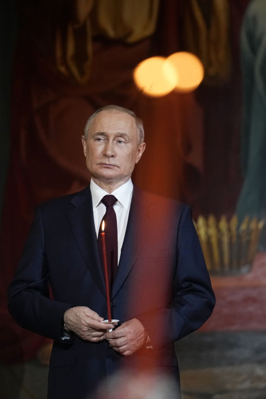 Putin celebruje Wielkanoc. Poszedł na mszę