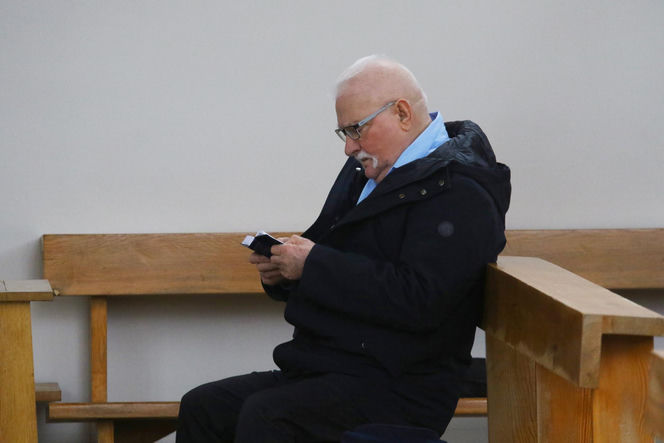 Lech Wałęsa bez temblaka