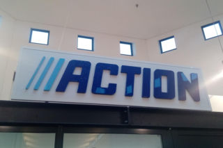 Talerze jak od Gucci w Action za grosze. Różnica w cenie zwala z nóg