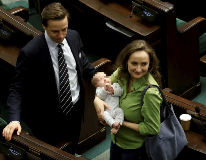 Bosakowie przyszli do Sejmu ze Stefankiem